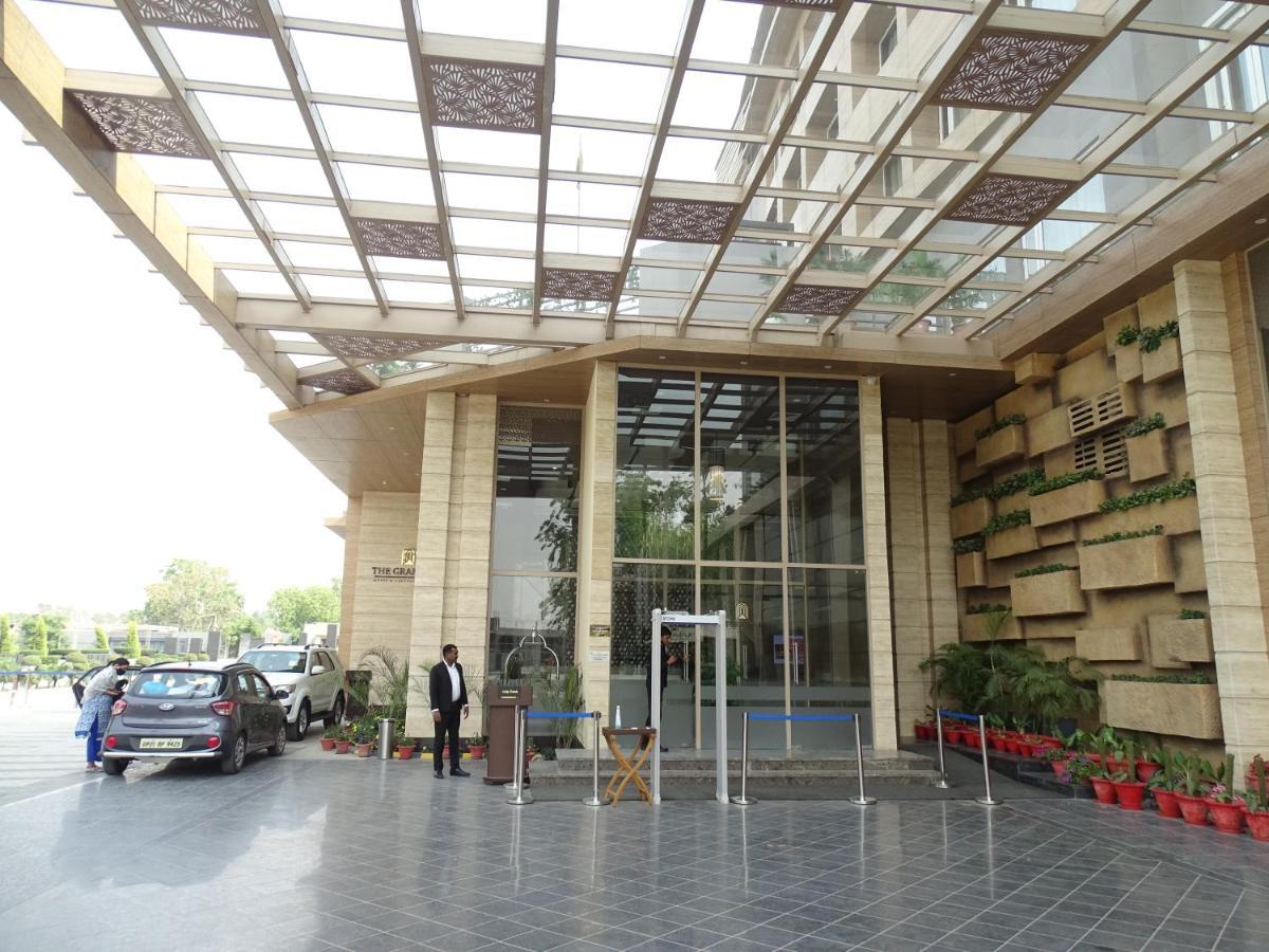 The Grand Arc Hotel & Convention Centre Shahjahanpur Exterior photo