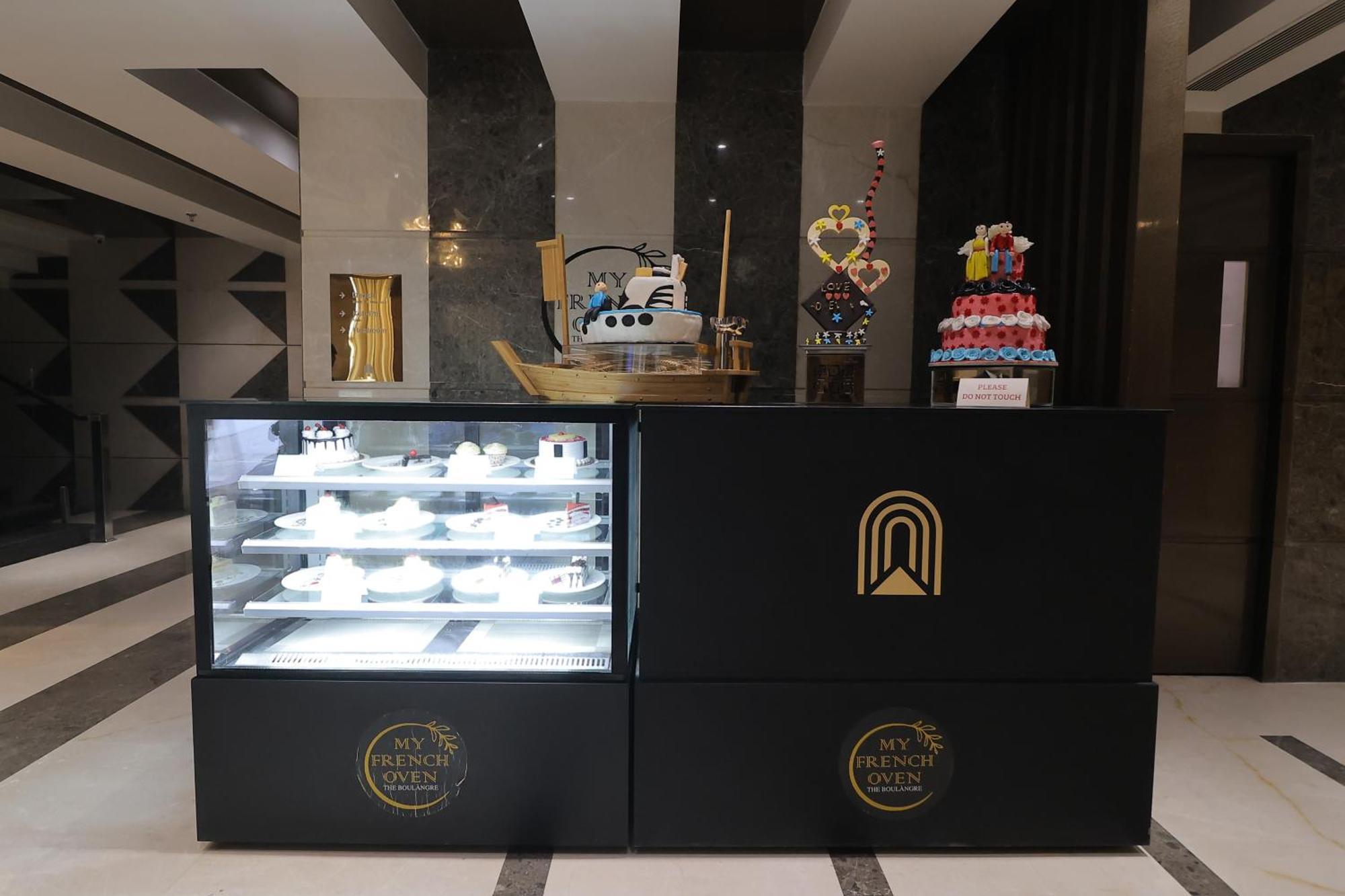 The Grand Arc Hotel & Convention Centre Shahjahanpur Exterior photo
